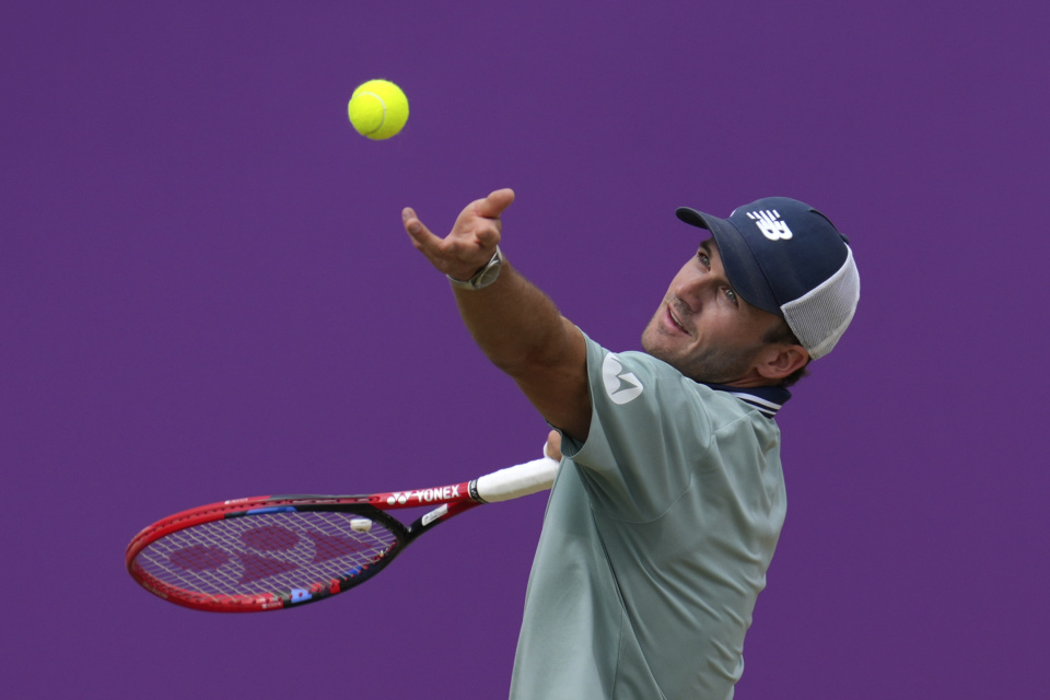 銅牆鐵壁 銅牆鐵壁