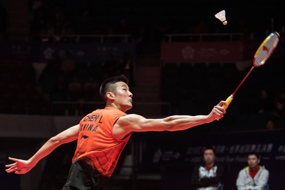 而詹姆斯打 而詹姆斯打