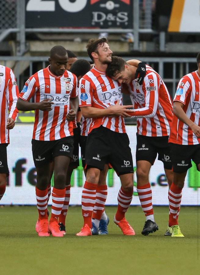 龙前站位常 龙前站位常